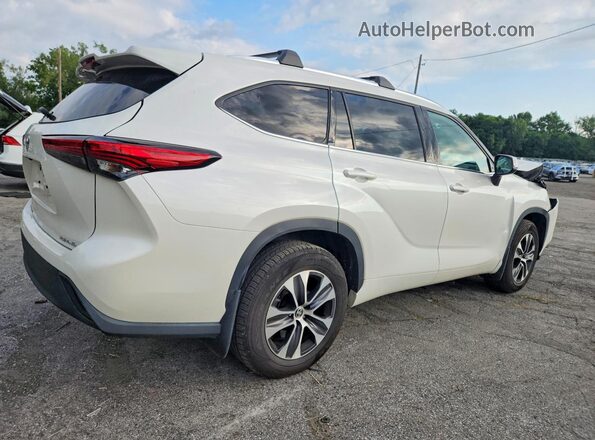 5TDGZRBH1MS532033 2021 TOYOTA HIGHLANDER White Задня права чверть