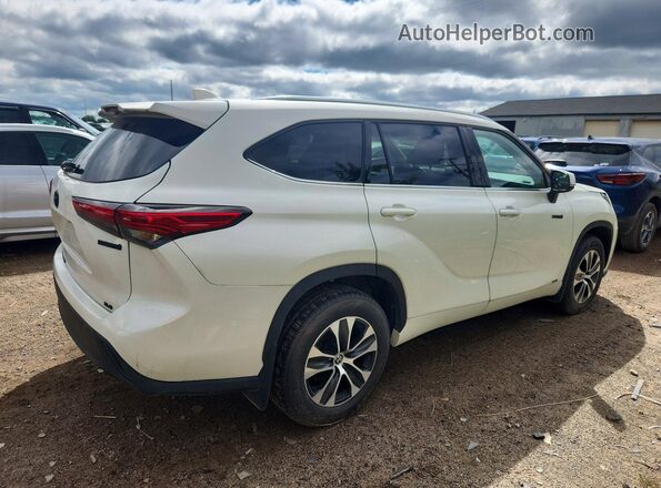 5TDHBRCH8MS531601 2021 TOYOTA HIGHLANDER White Задня права чверть