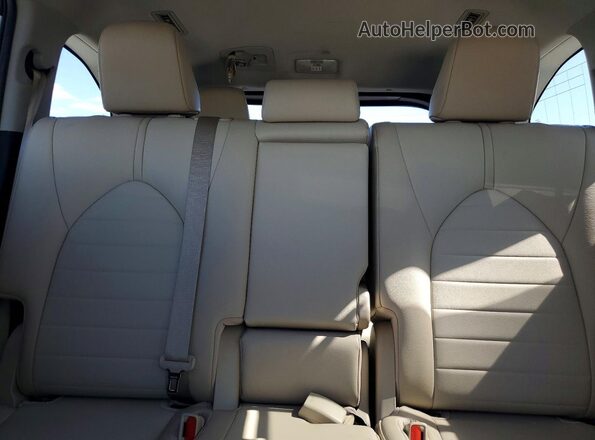 5TDHZRAH7MS046056 2021 TOYOTA HIGHLANDER Белый Вид задних сидений