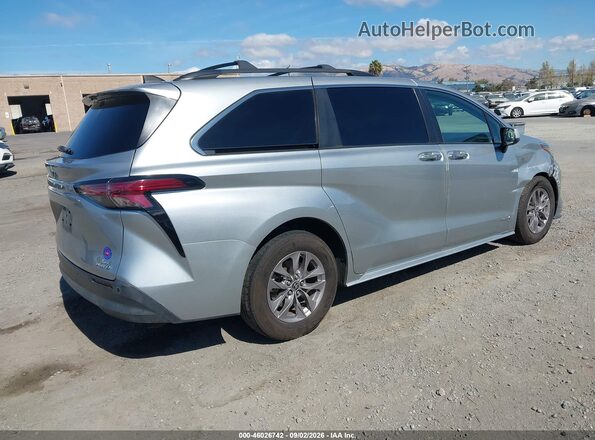 5TDJRKEC2MS003106 2021 TOYOTA SIENNA Silver Հետևի աջ