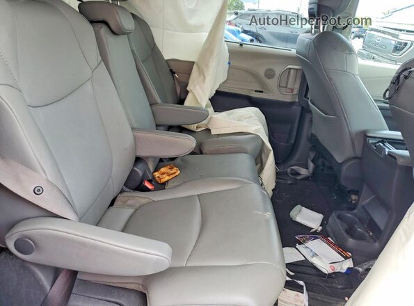 5TDJRKEC6MS035752 2021 TOYOTA SIENNA Blue Սալոնի հետևի տեսք
