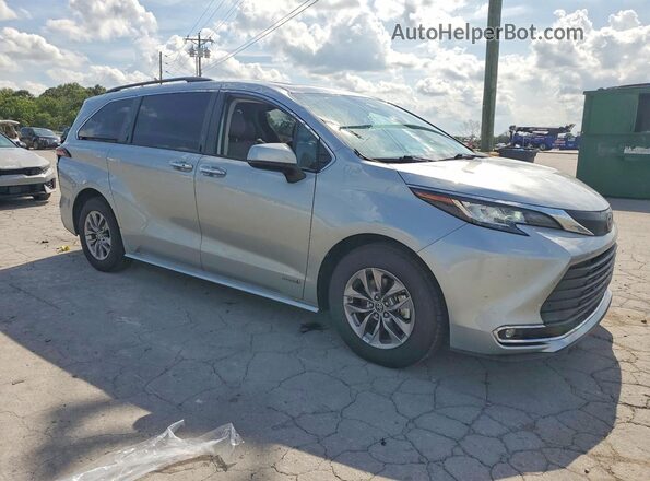 5TDJRKEC7MS023643 2021 TOYOTA SIENNA Silver Przód prawy