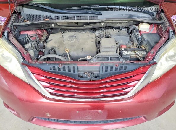 5TDJZ3DC9HS156286 2017 TOYOTA SIENNA Red Engine compartment view