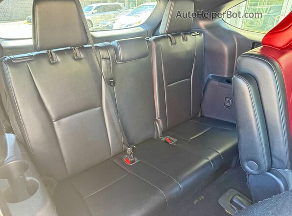 5TDJZRBH1MS070028 2021 TOYOTA HIGHLANDER White Rear interior view