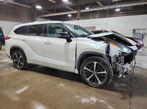 5TDJZRBH9MS099647 2021 TOYOTA HIGHLANDER White წინა მარჯვენა