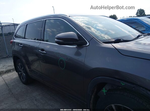 5TDJZRFH0JS534321 2018 TOYOTA HIGHLANDER Gray Սալոնի հետևի տեսք