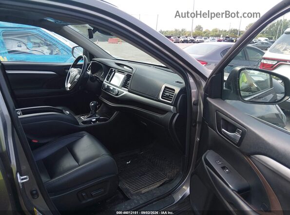 5TDJZRFH0JS534321 2018 TOYOTA HIGHLANDER Gray Սալոնի դիմացի տեսք