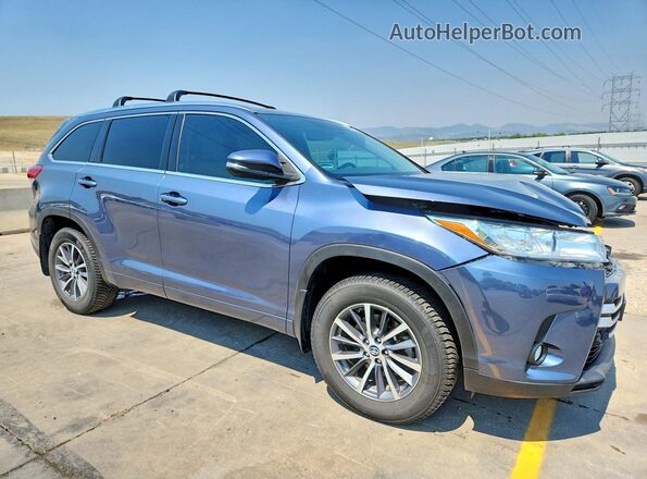 5TDJZRFH2JS864526 2018 TOYOTA HIGHLANDER Gray Delantero derecho
