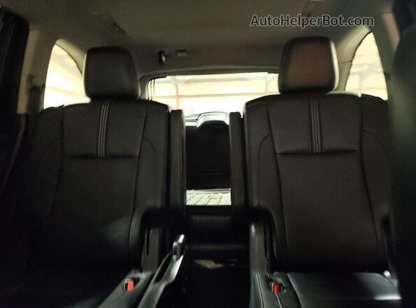 5TDJZRFH3HS419724 2017 TOYOTA HIGHLANDER Silver Widok tylnych siedzeń