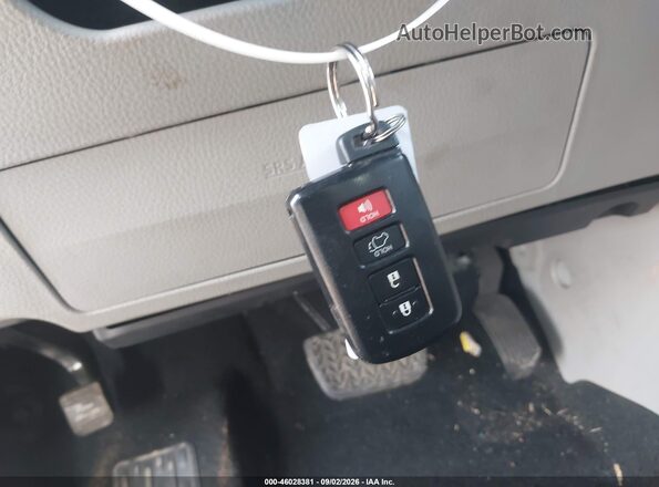 5TDJZRFH3HS437091 2017 TOYOTA HIGHLANDER White Vista del salpicadero