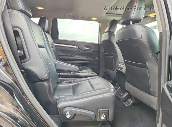 5TDJZRFH4HS435205 2017 TOYOTA HIGHLANDER Black Սալոնի հետևի տեսք