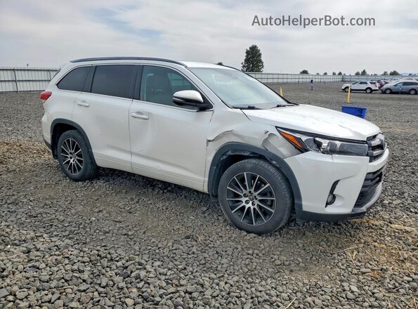 5TDJZRFH4HS443028 2017 TOYOTA HIGHLANDER White Передня права чверть