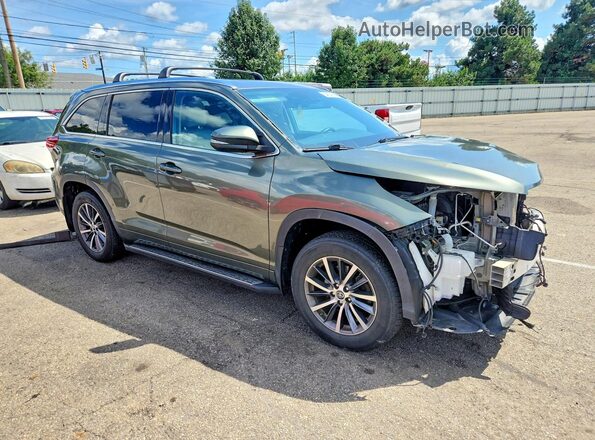 5TDJZRFH4JS857982 2018 TOYOTA HIGHLANDER Green Front right