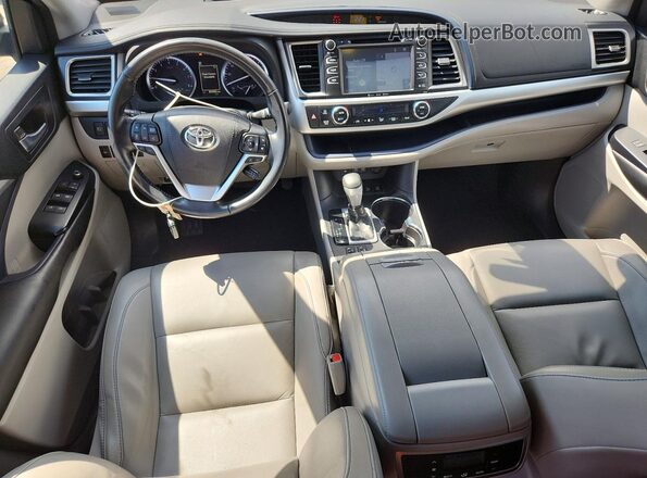 5TDJZRFH4JS857982 2018 TOYOTA HIGHLANDER Green Dashboard view