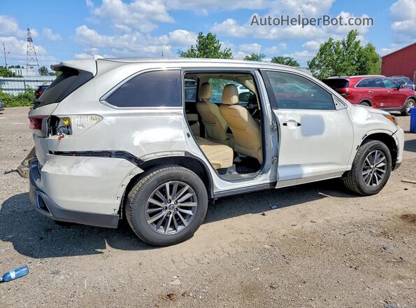 5TDJZRFH7JS553075 2018 TOYOTA HIGHLANDER White Trasero derecho