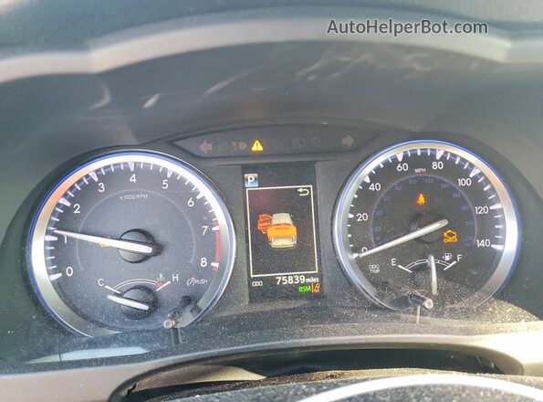 5TDJZRFH8JS906259 2018 TOYOTA HIGHLANDER Gray ხელსაწყოთა პანელის ხედი