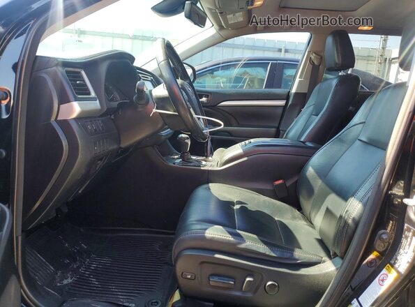 5TDJZRFH9JS838134 2018 TOYOTA HIGHLANDER Черный Вид салона спереди