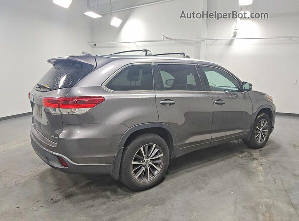 5TDJZRFH9JS888449 2018 TOYOTA HIGHLANDER Brown Задня права чверть