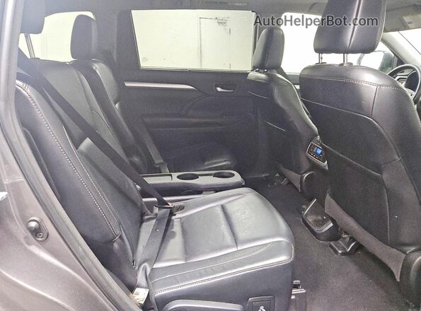 5TDJZRFH9JS888449 2018 TOYOTA HIGHLANDER Brown Вид задньої частини салону