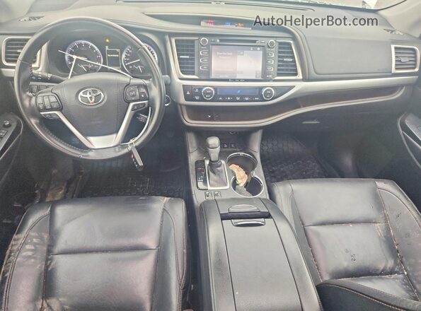 5TDJZRFHXJS534066 2018 TOYOTA HIGHLANDER White Vista del salpicadero