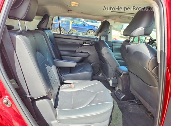 5TDKDRAH5PS010472 2023 TOYOTA HIGHLANDER Red Vista interior trasera