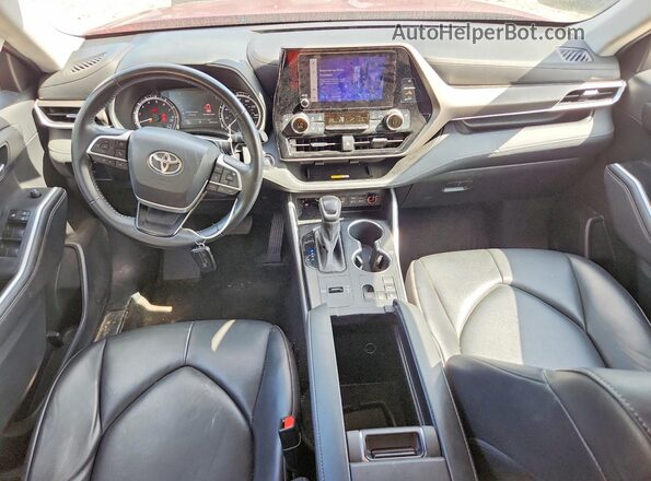 5TDKDRAH5PS010472 2023 TOYOTA HIGHLANDER Red Vista del salpicadero