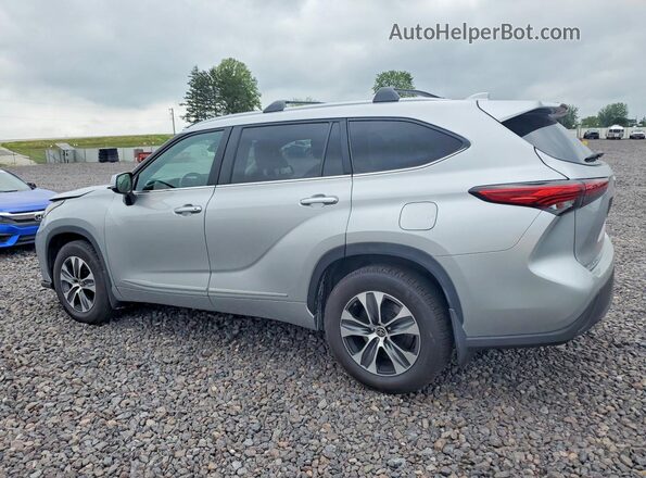 5TDKDRBH8PS012604 2023 TOYOTA HIGHLANDER Silver Задня ліва чверть