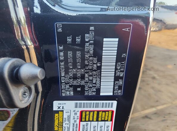 5TDKDRBH8PS511774 2023 TOYOTA HIGHLANDER Black Vista del compartimento del motor