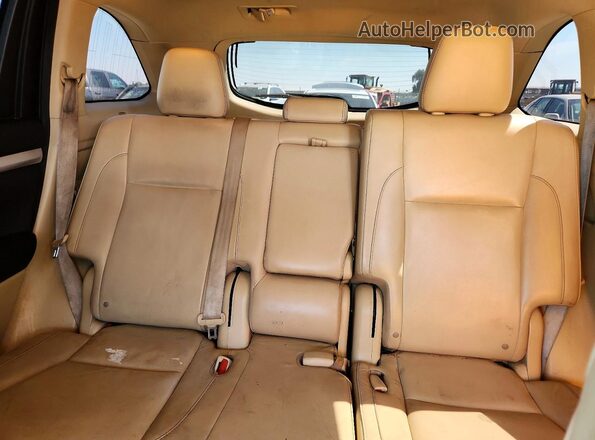 5TDKKRFH2GS170100 2016 TOYOTA HIGHLANDER Бордовый Вид задних сидений