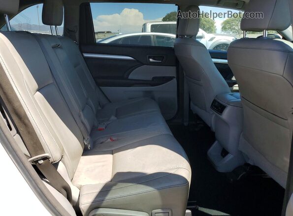 5TDKKRFH4GS139480 2016 TOYOTA HIGHLANDER White Սալոնի հետևի տեսք
