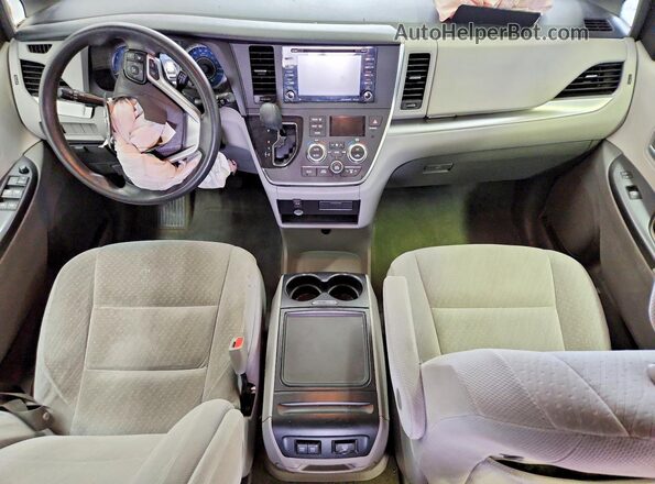 5TDKZ3DC1JS923607 2018 TOYOTA SIENNA Синий Вид панели приборов