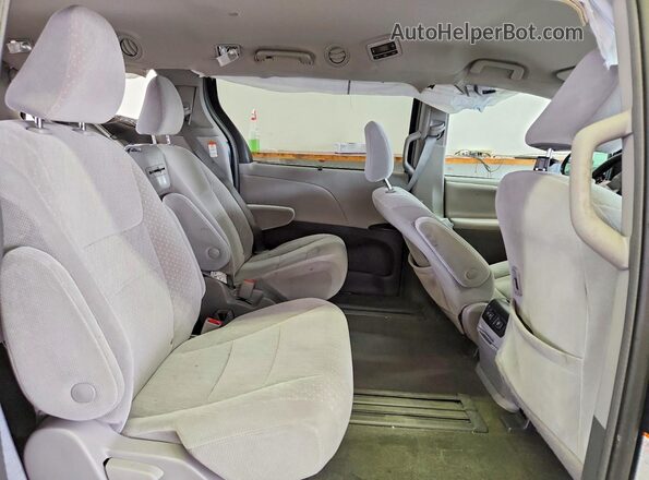 5TDKZ3DC1JS923607 2018 TOYOTA SIENNA Синий Вид задней части салона