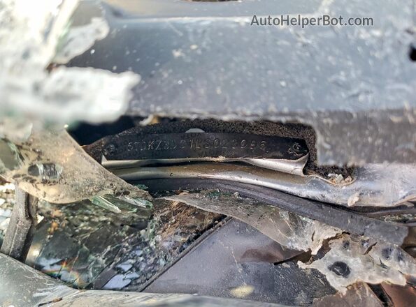 5TDKZ3DC1LS023096 2020 TOYOTA SIENNA Silver Widok naklejki z numerem VIN