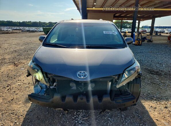 5TDKZ3DC5HS796788 2017 TOYOTA SIENNA Gray Vista frontal
