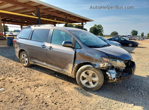 5TDKZ3DC5HS796788 2017 TOYOTA SIENNA Gray Delantero derecho