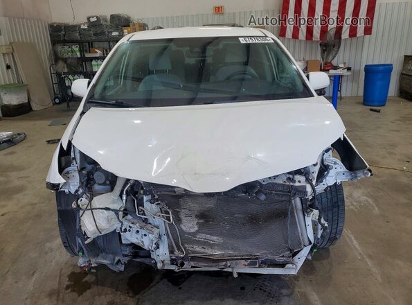 5TDKZ3DC6LS068647 2020 TOYOTA SIENNA White Front view
