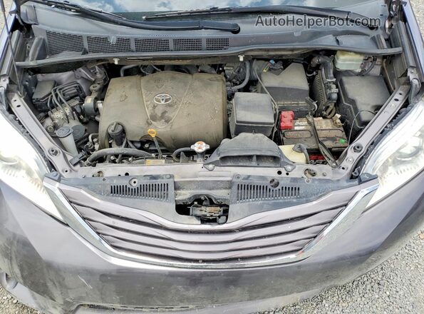 5TDKZ3DC7HS774386 2017 TOYOTA SIENNA Белый Вид подкапотного пространства