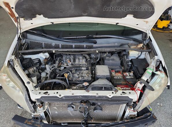 5TDKZ3DC8HS825054 2017 TOYOTA SIENNA White Engine compartment view