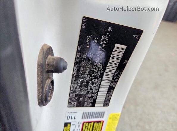 5TDKZ3DC8HS825054 2017 TOYOTA SIENNA White 360 interior view