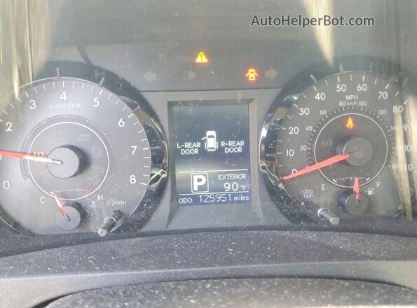 5TDKZ3DC9HS899213 2017 TOYOTA SIENNA Silver Instrument cluster view