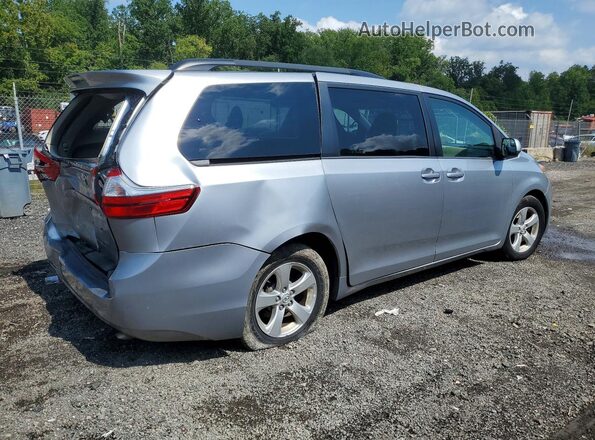 5TDKZ3DC9HS899213 2017 TOYOTA SIENNA Silver Rear right
