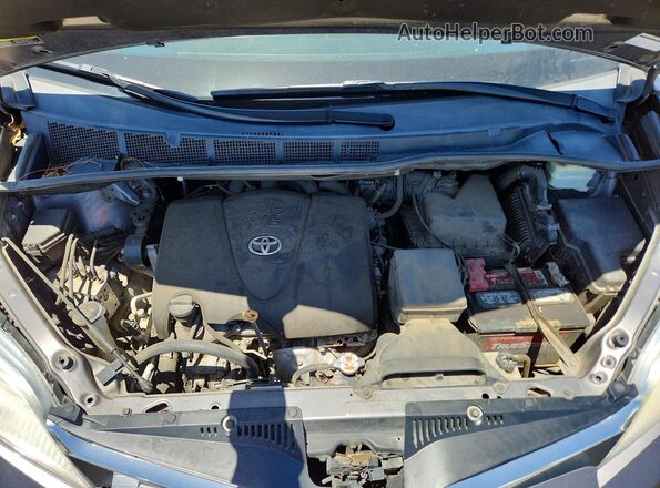 5TDKZ3DC9JS928103 2018 TOYOTA SIENNA Gray Widok komory silnika