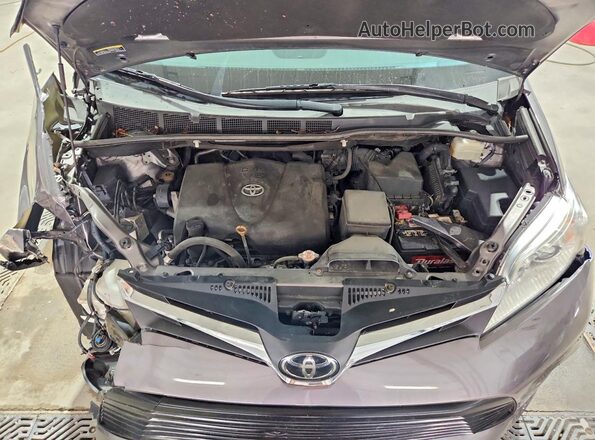 5TDKZ3DCXJS928532 2018 TOYOTA SIENNA Gray Widok komory silnika