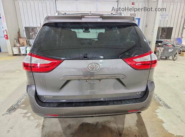 5TDKZ3DCXJS928532 2018 TOYOTA SIENNA Gray Widok z tyłu