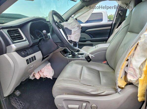 5TDKZRFH2JS545177 2018 TOYOTA HIGHLANDER Black Front interior view