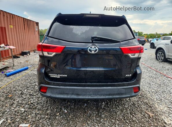 5TDKZRFH2JS545177 2018 TOYOTA HIGHLANDER Black Rear view