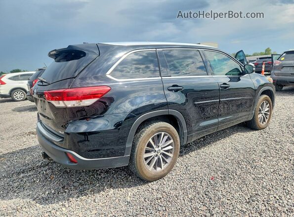 5TDKZRFH7HS510502 2017 TOYOTA HIGHLANDER Black Trasero derecho