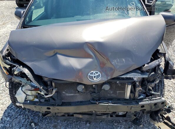 5TDXK3DCXGS702803 2016 TOYOTA SIENNA Серый Вид подкапотного пространства