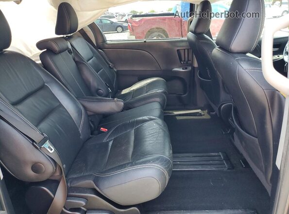 5TDXK3DCXGS702803 2016 TOYOTA SIENNA Серый Вид задней части салона