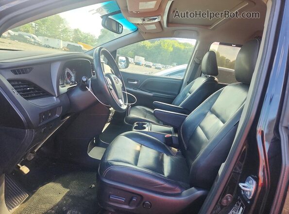 5TDXZ3DC1HS864512 2017 TOYOTA SIENNA Черный Вид салона спереди